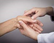 O que é reumatologia e qual é a sua importância na saúde geral